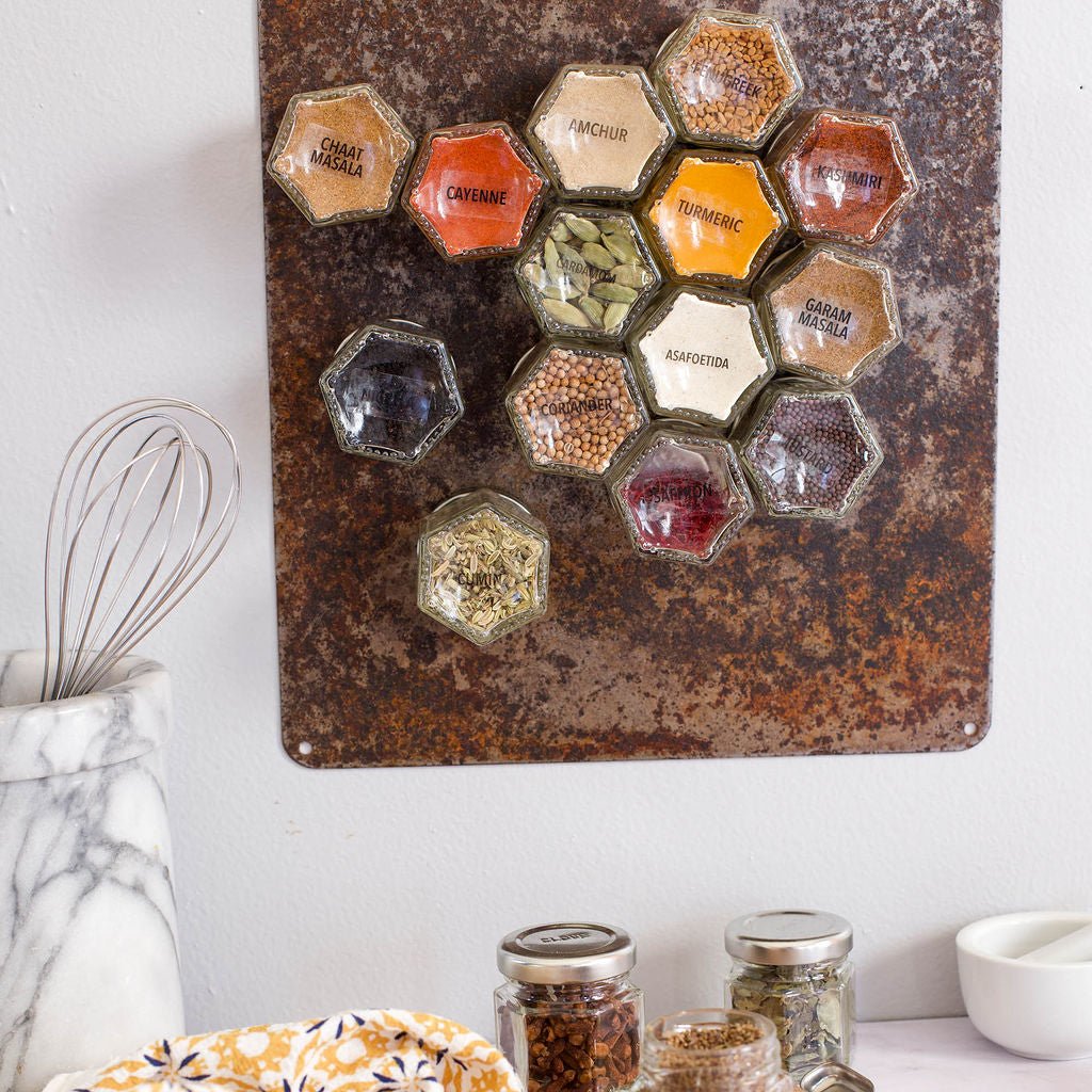 Rustic Spice Rack - Stylish Wall Hanging for Organized Cooking