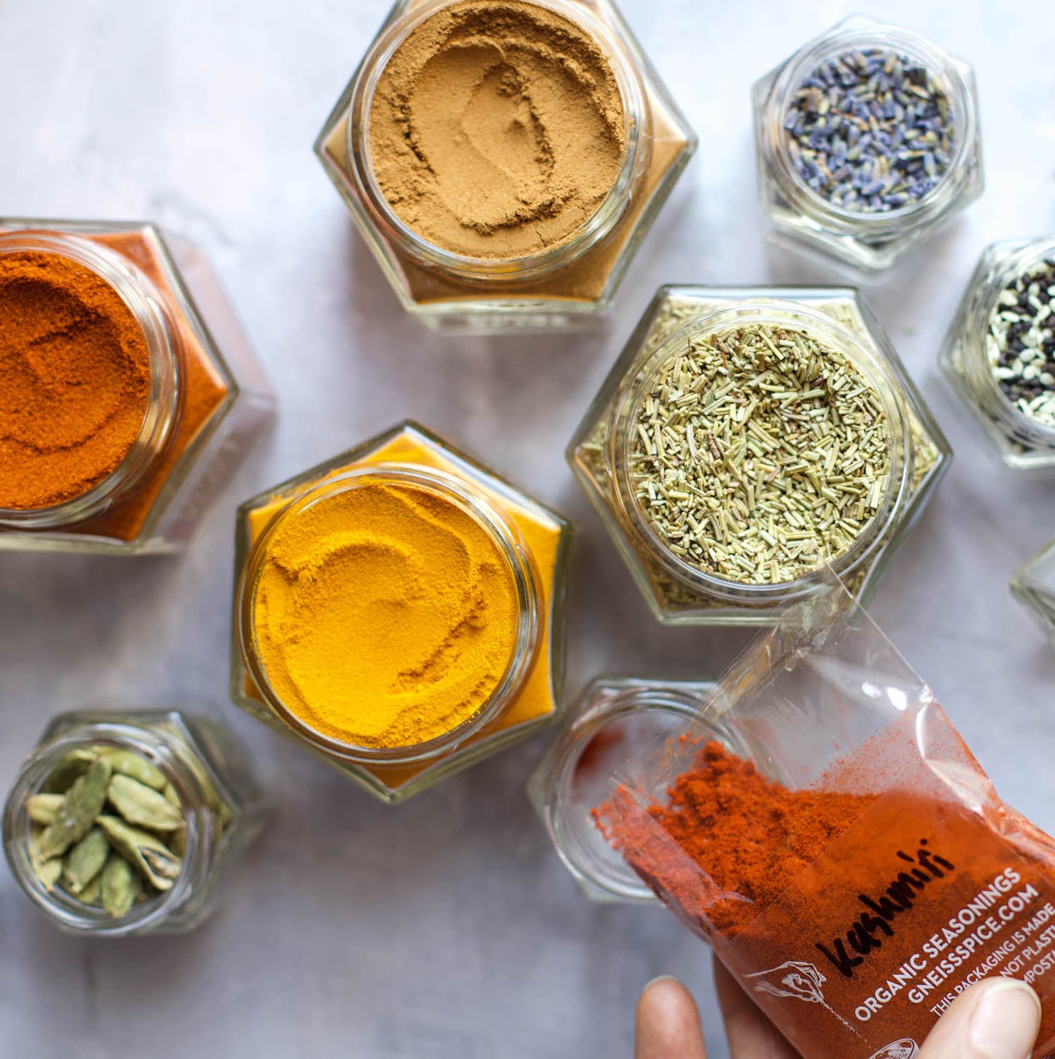 Plastic-Free Organic Spice Jar Refills (Buy 10 + Save) – Gneiss Spice