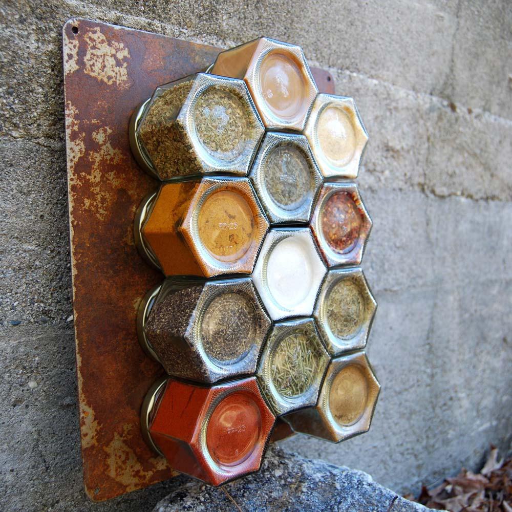 https://gneissspice.com/cdn/shop/products/one-of-a-kind-rusted-wall-plate-for-spice-storage-jars-not-included-5_dbe8dbb0-7b12-4b52-a7c8-7b4c5def3daf.jpg?v=1639587516